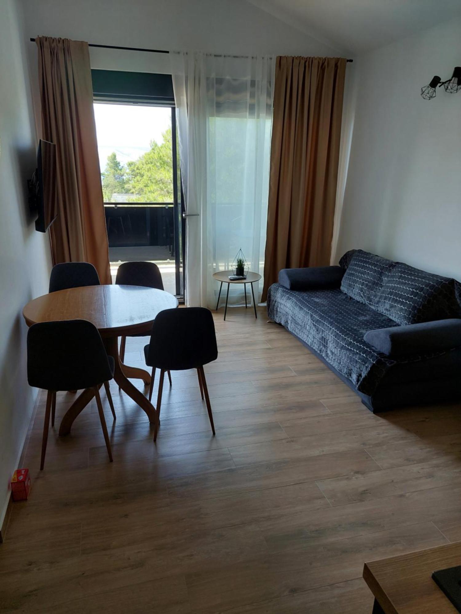 סטאריגרד-פקלניצה Apartmani Karla Paklenica מראה חיצוני תמונה