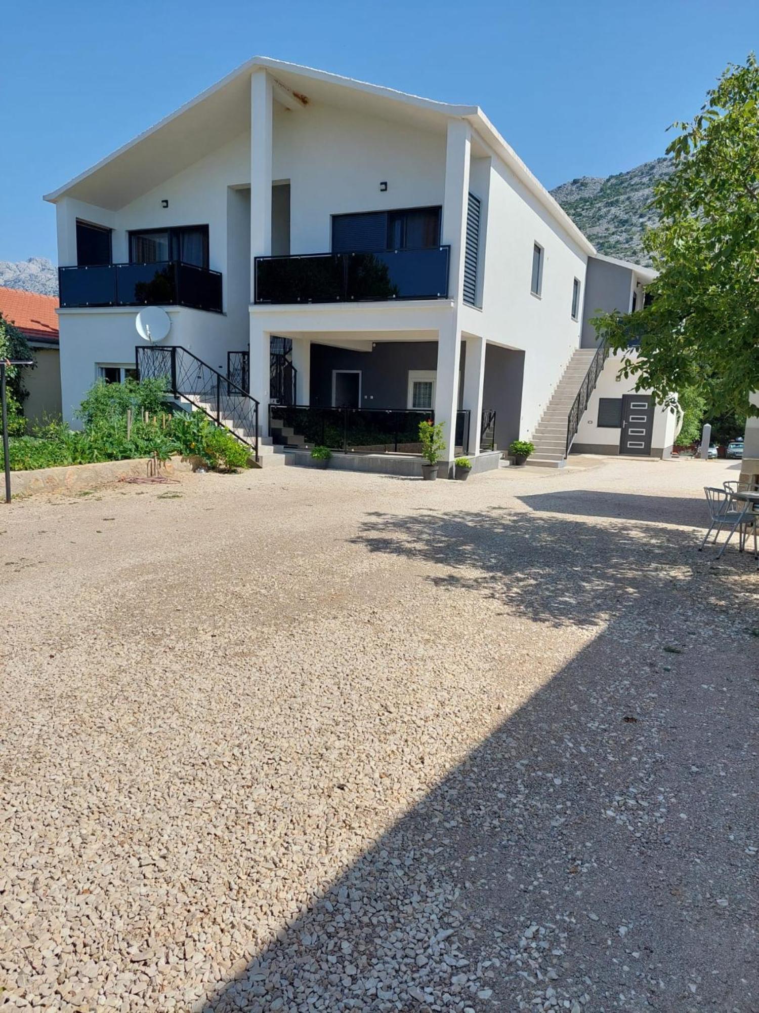 סטאריגרד-פקלניצה Apartmani Karla Paklenica מראה חיצוני תמונה
